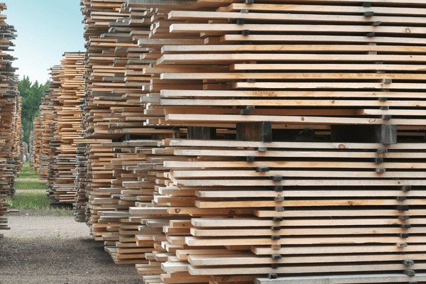 7 Big Fat Lies About Wood Siding