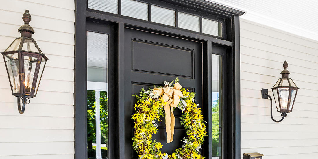 CLEAR FINGER JOINT (FJ) 1X6 THIN BEVEL CEDAR SIDING PRIMED AND PAINTED HOME IN CHICAGO