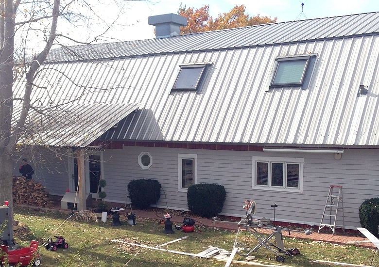 1x8 Bevel Cedar Siding & Trim STK Primed & Painted 